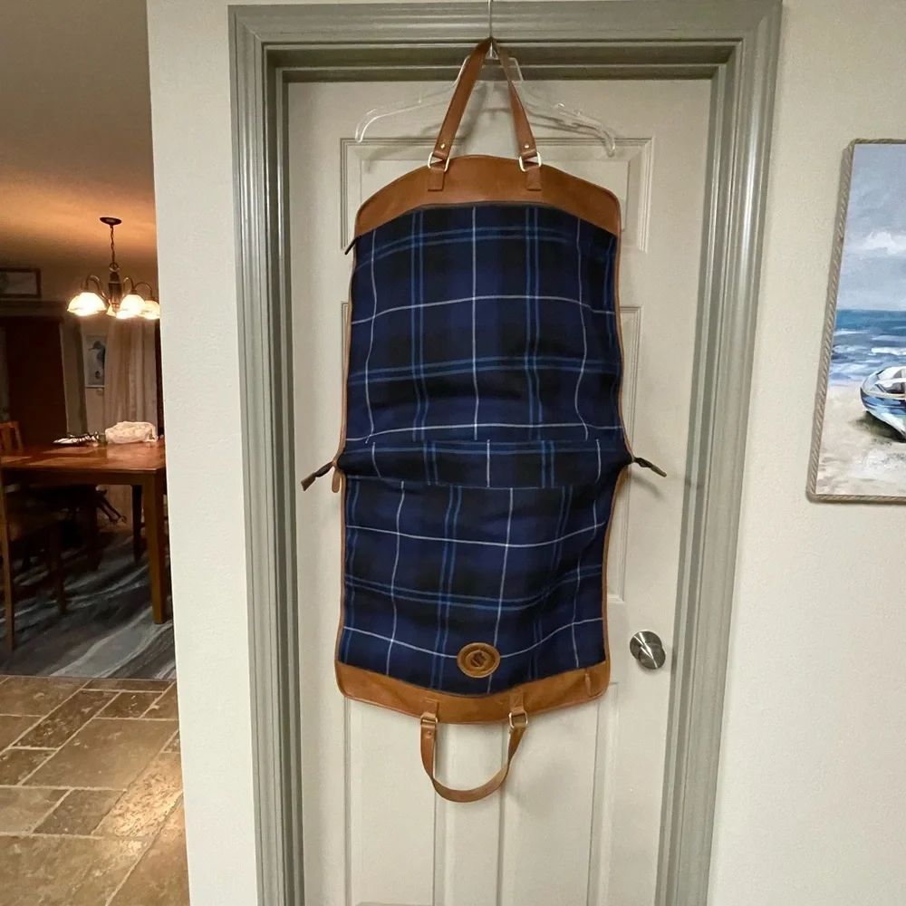 F H Wadsworth NYC Plaid Garment Bag with Leather Accents Caesers Palace Emblem